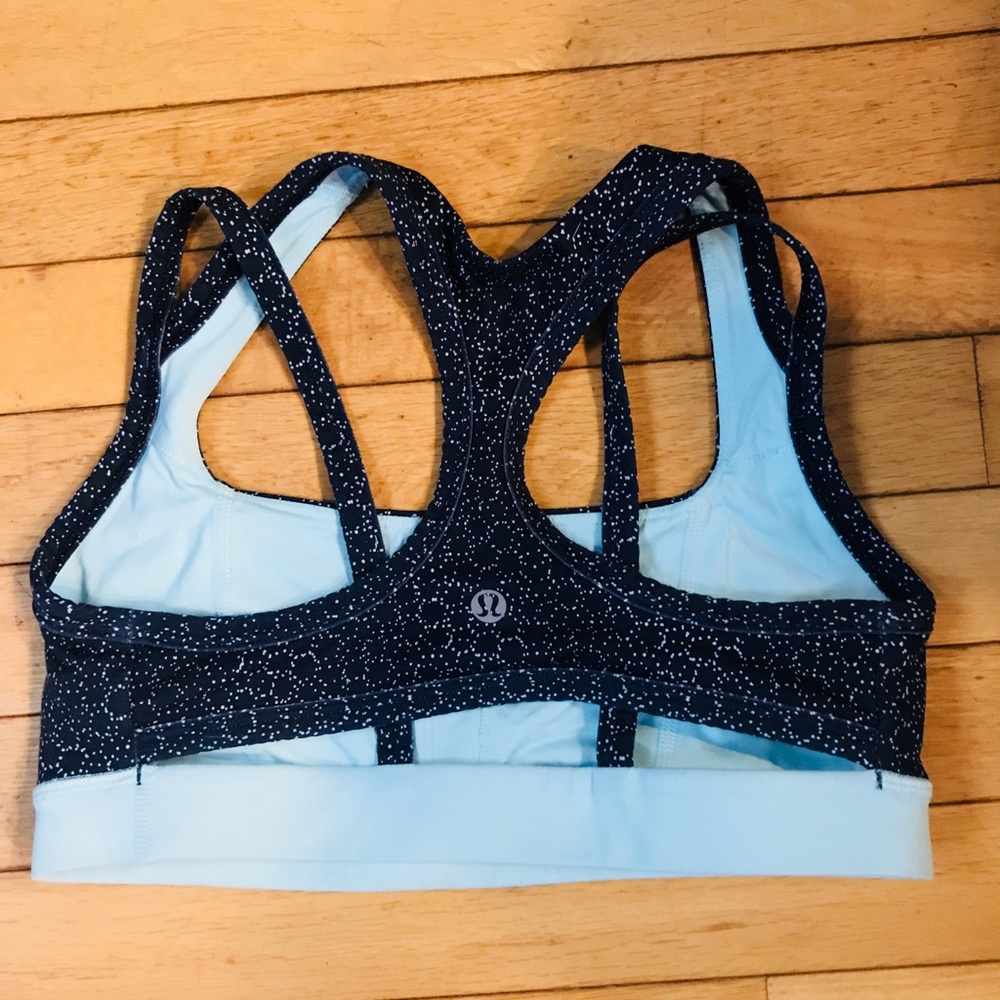 Lululemon sports bra
